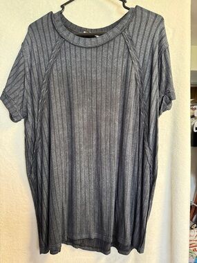Striped Short Sleeve Knit Top - acid wash black